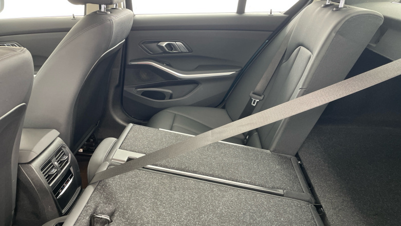 BMW 3 Series 320i SE 4dr Step Auto Petrol Saloon